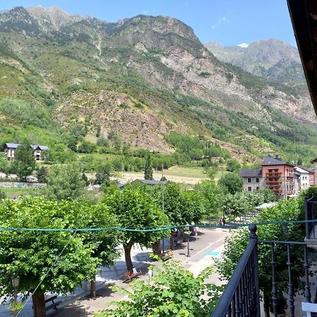 Bpirineos-Parque Los Tilos 1 بيناسكي المظهر الخارجي الصورة