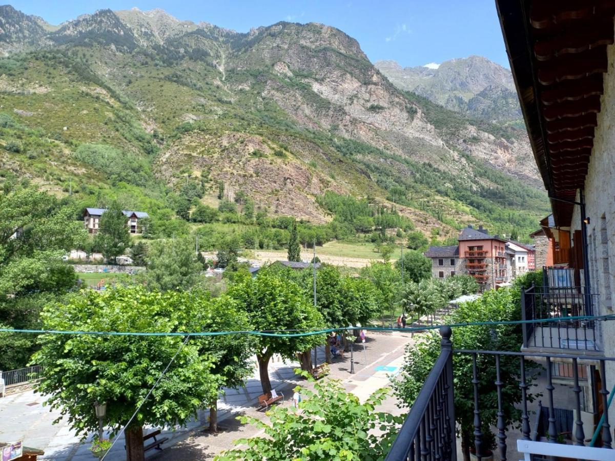 Bpirineos-Parque Los Tilos 1 بيناسكي المظهر الخارجي الصورة